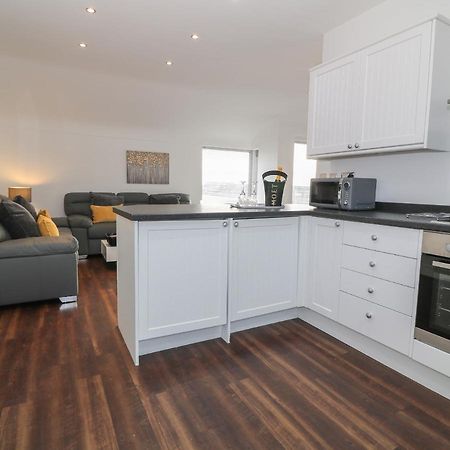 8 Marina View Villa Pwllheli Exterior photo