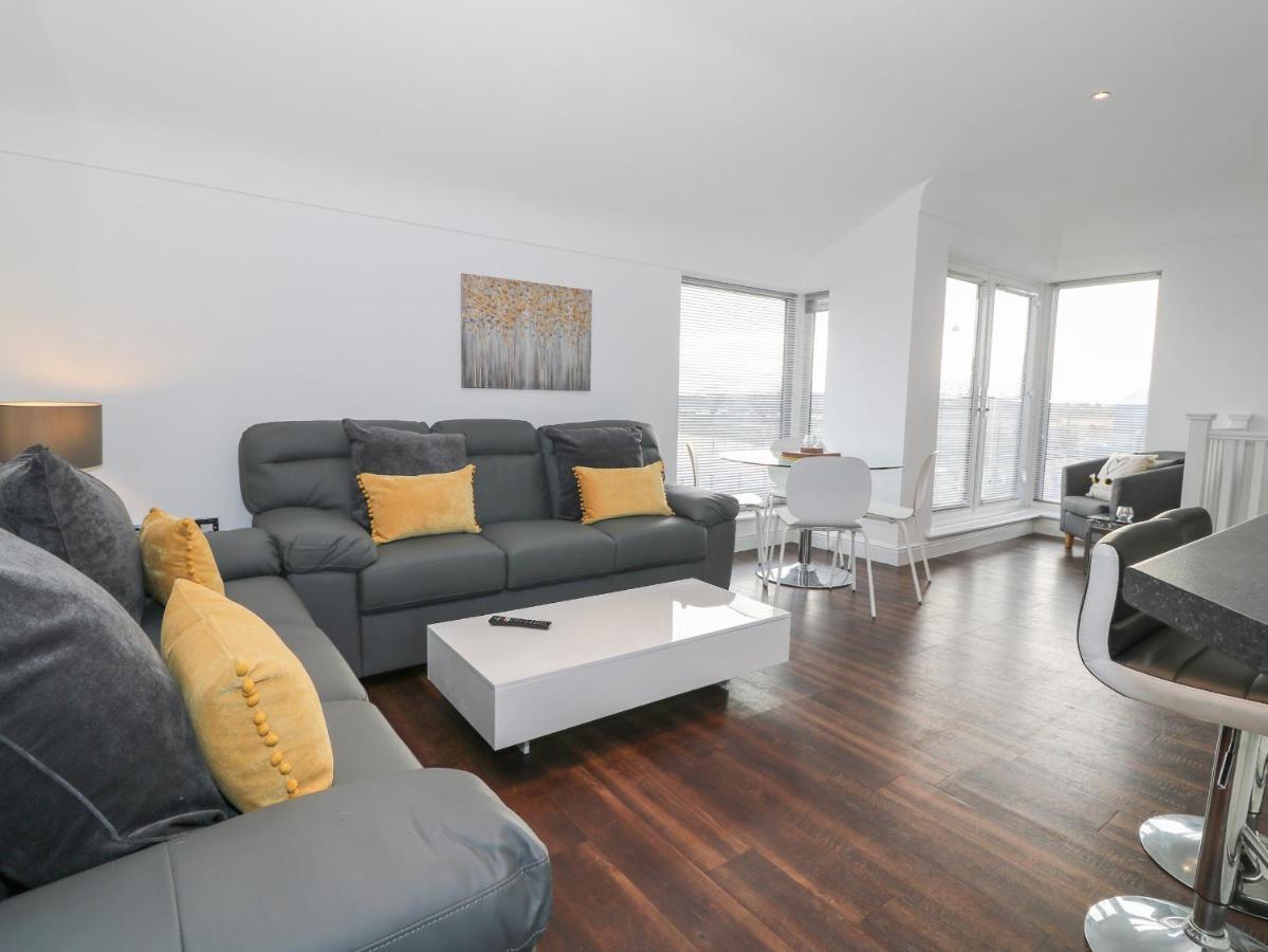 8 Marina View Villa Pwllheli Exterior photo